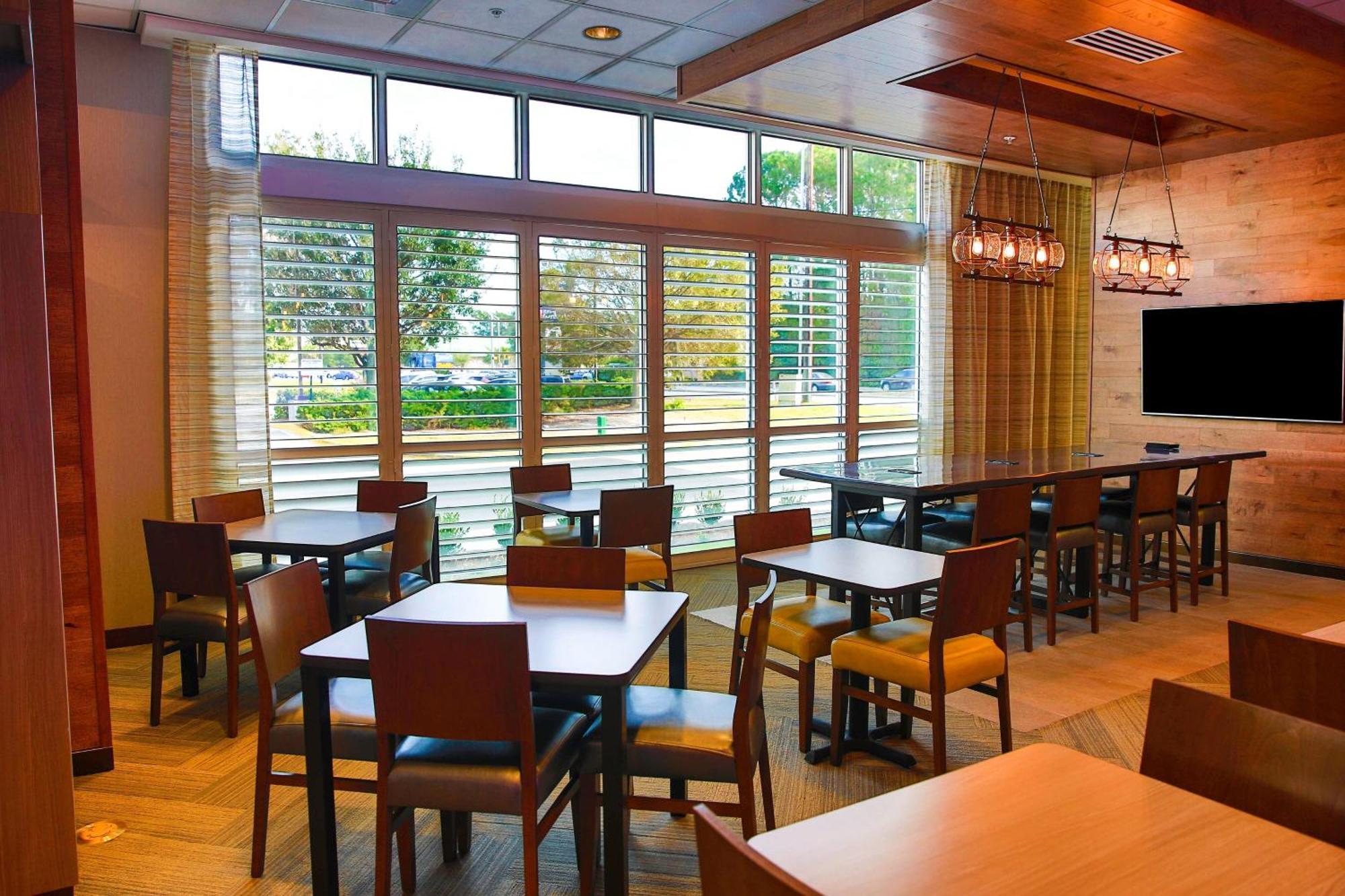 Fairfield Inn & Suites By Marriott Savannah Midtown Exterior foto